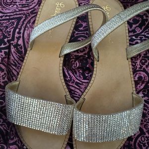 Lilly Pulitzer Amelia Sandal Gold Rhinestones metallic Leather upper flat size 8